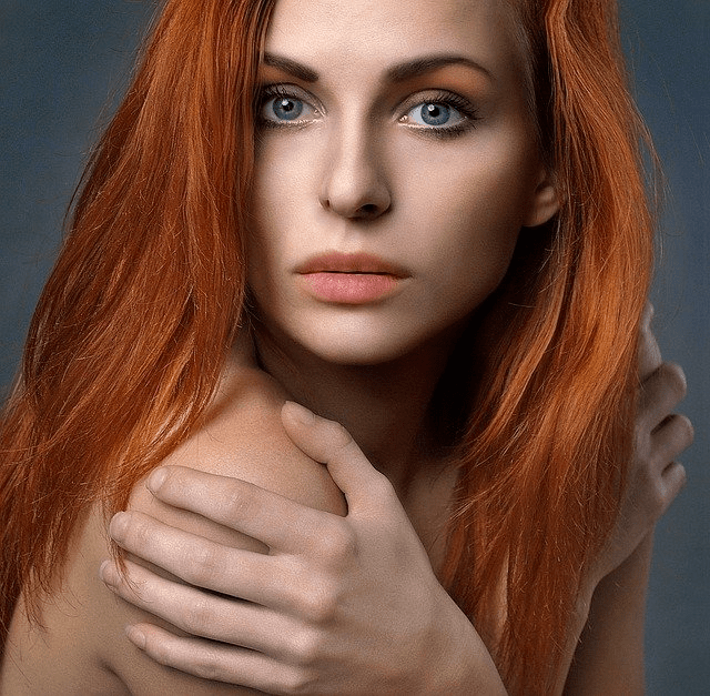 Hair Loss with Hypothyroidism: Redhead woman